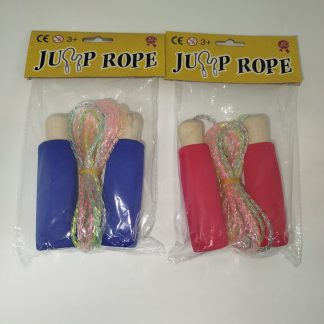 Скакалка з дерев'яними ручками